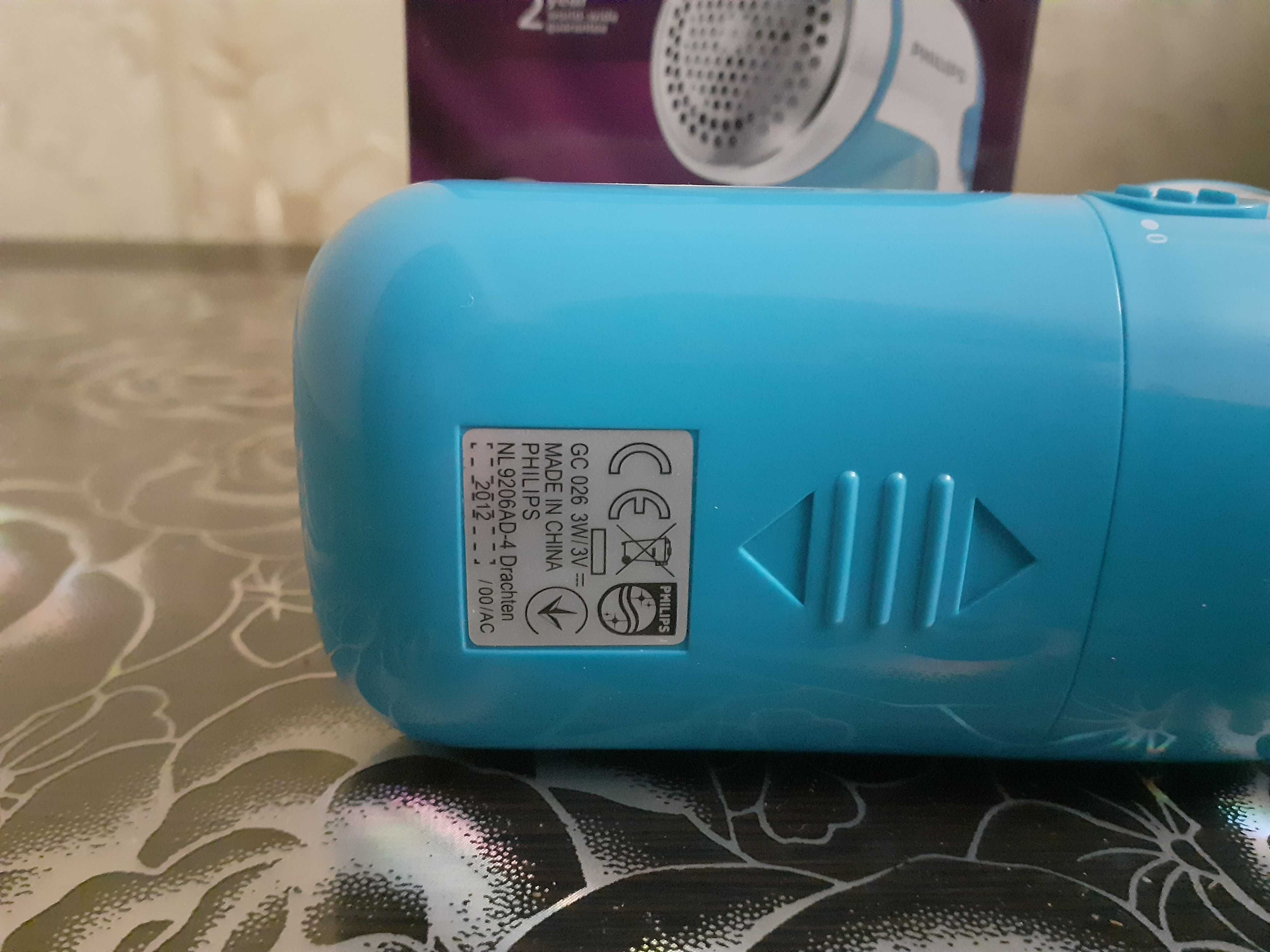 Машинка для стрижки катишків PHILIPS Fabric Shaver GC026/00 Blue