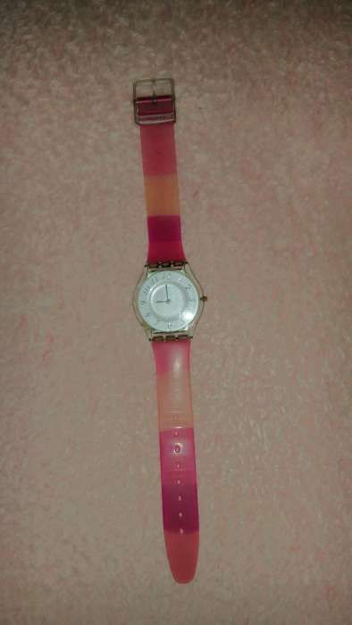 relogio swatch cor de rosa