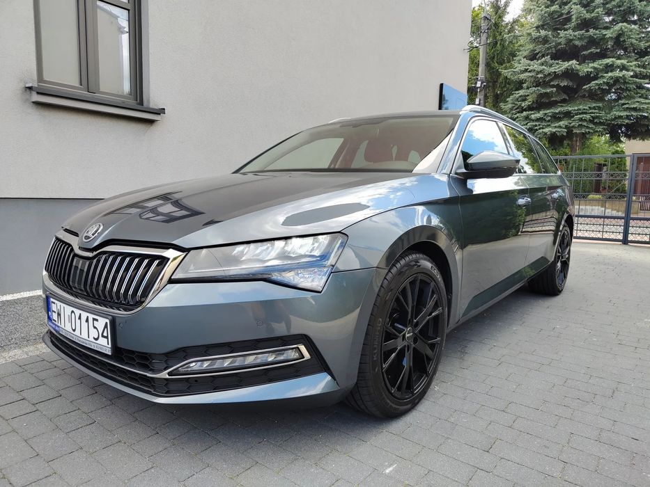 Skoda Superb 2.0TDI*DSG*Kamera*ŚwiatłaLED*