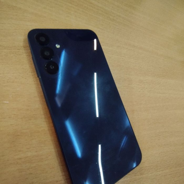 Обміняю samsung galaxy a15 на iPhone xs