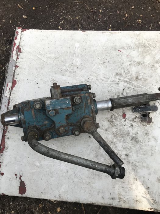 Гідропідсилювач дт-75(сервомеханізм зчеплення)