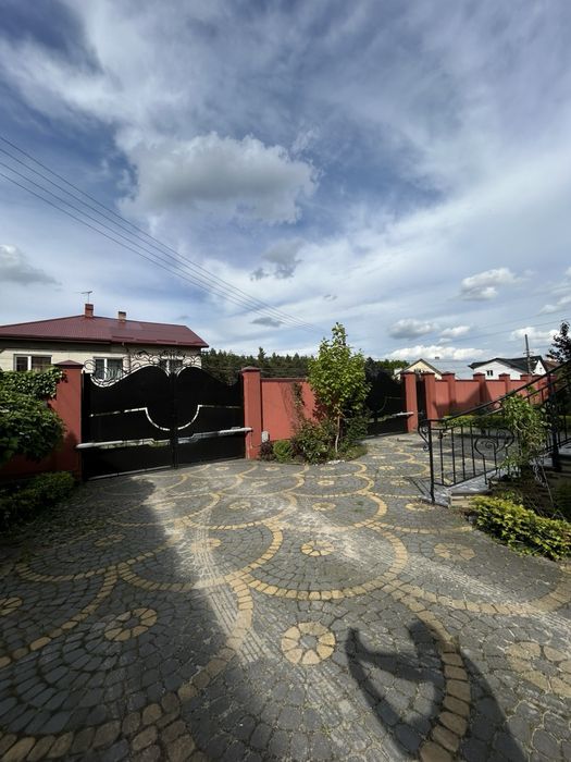 Без комісії! Продаж будинок  с. Рудно 495 м2 + 100 м2, 11 сот