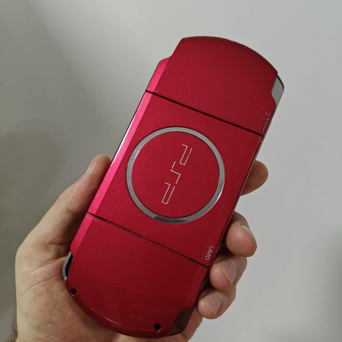 Sony PSP3000 Radiant Red