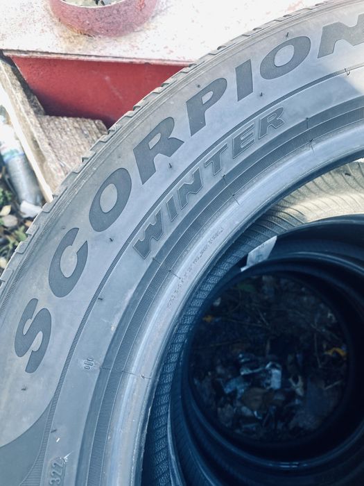 275 50 20 Pirelli Scorpion winter 85%