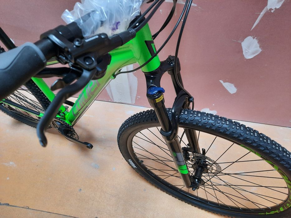 Btt roda 29 tamanho s travoes hidraulicos