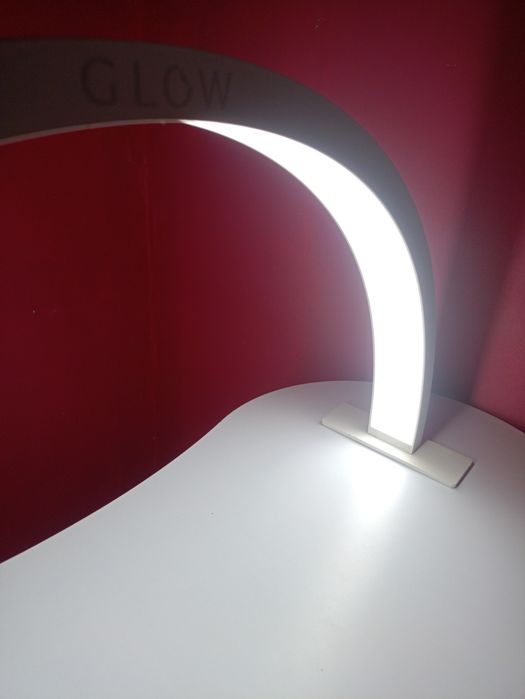 Biała lampa bezcieniowa GLOW do paznokci nablatowa żel manicure pedi