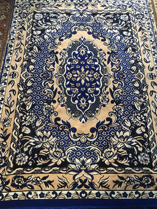 Покривало на ліжко диван