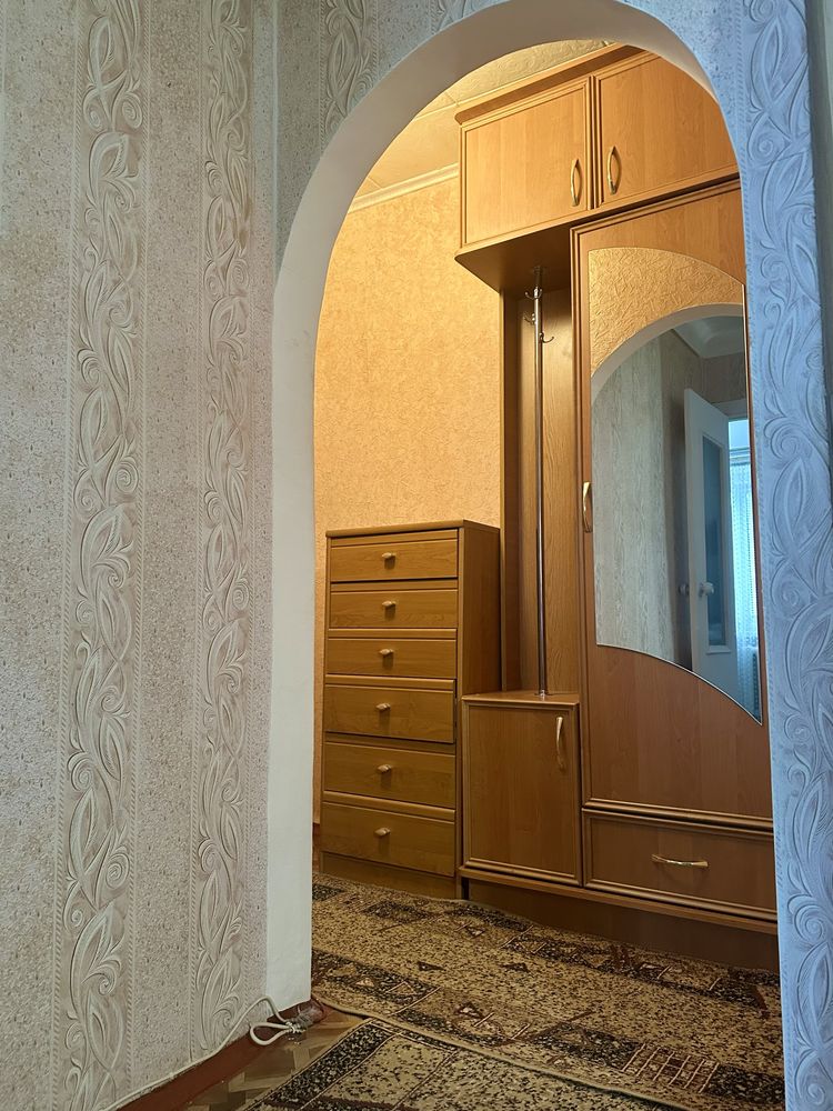 2-х зуп Уфімська, 3/5, гарний стан, ремонт, меблі