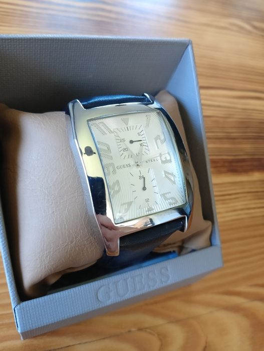 Zegarek GUESS Steel – Elegancja w nowoczesnym wydaniu | Styl, który pr