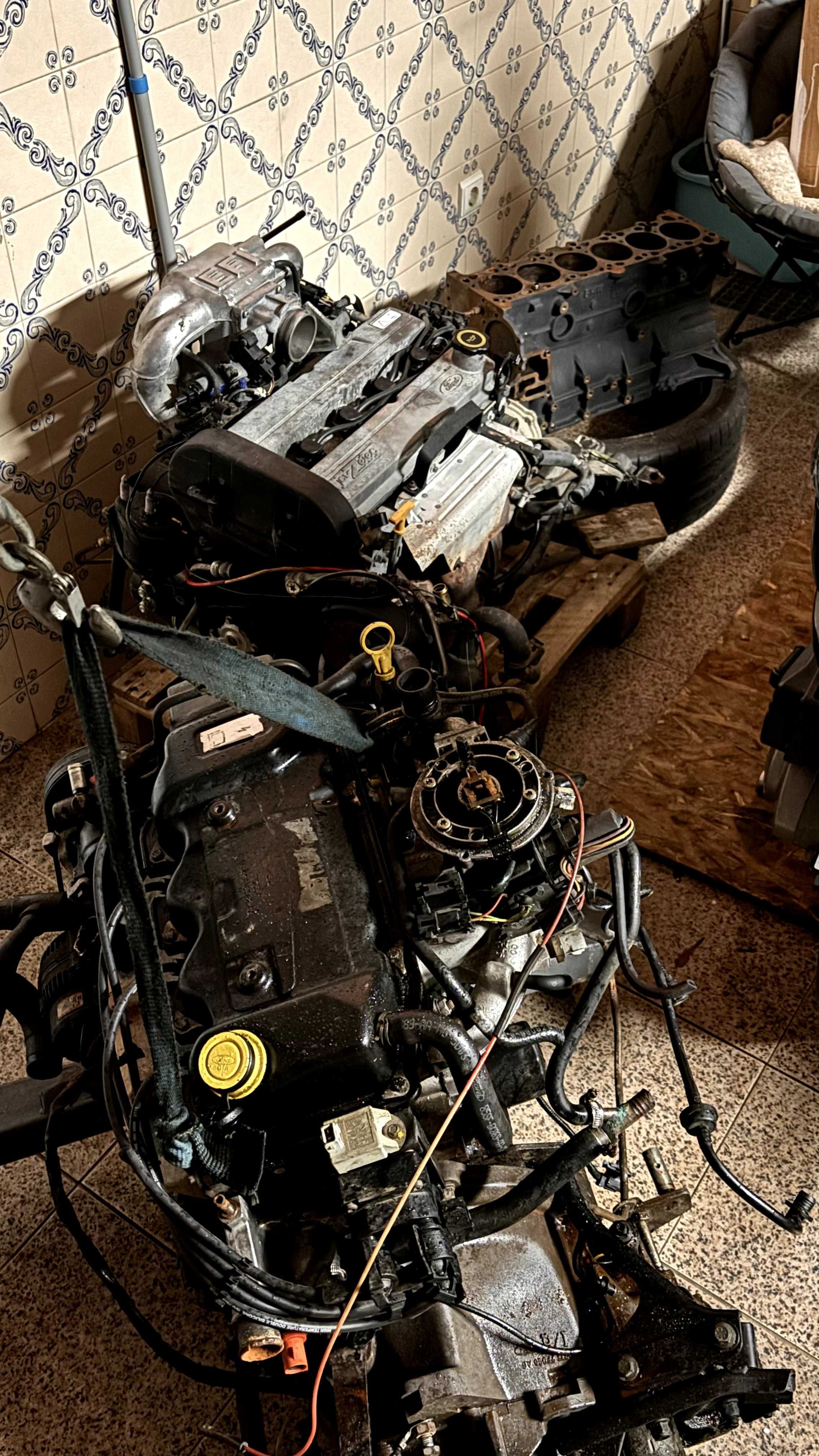 Material Ford Escort Mk5 e MK6 XR3i