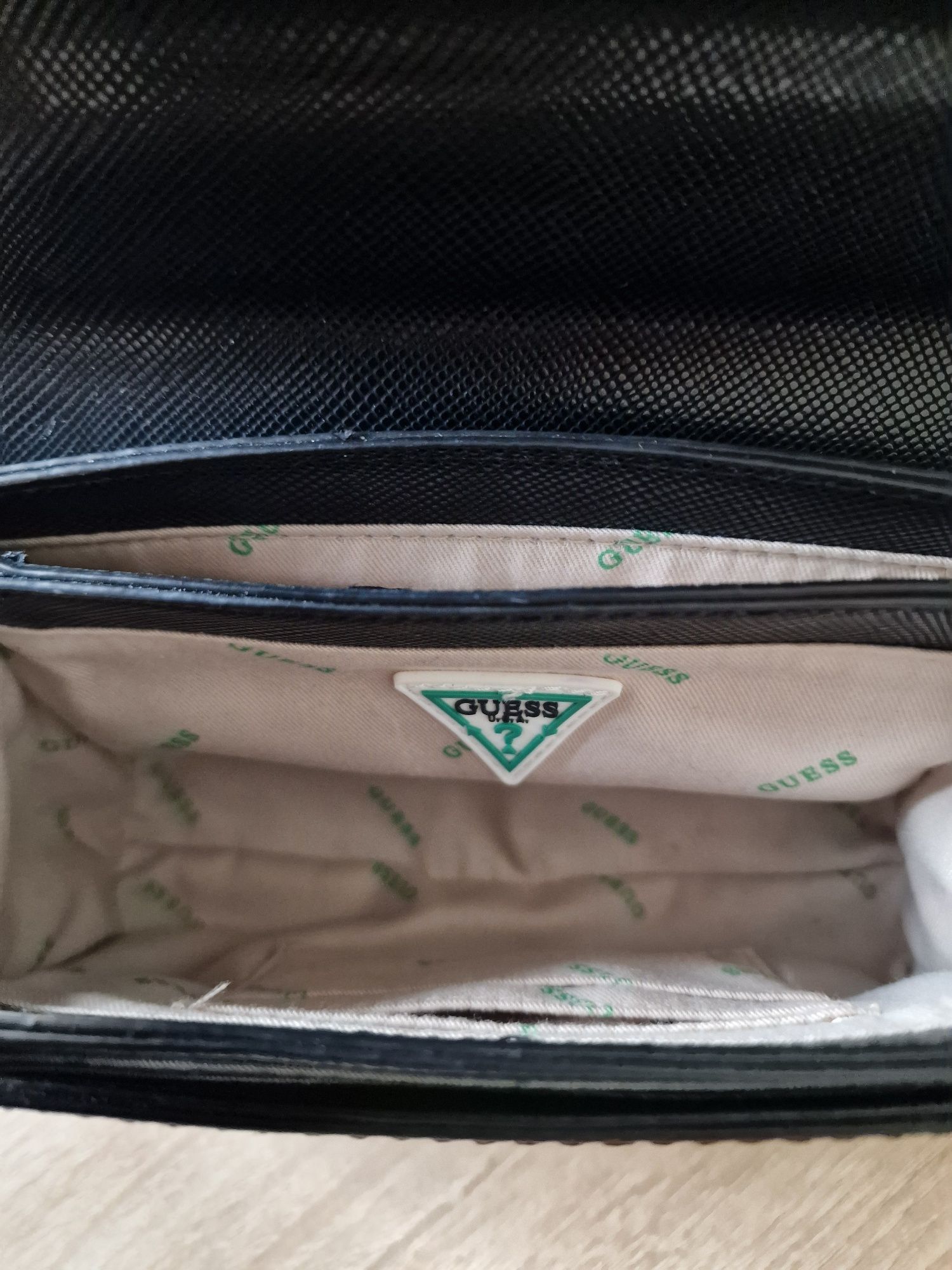 Torebka damska Guess