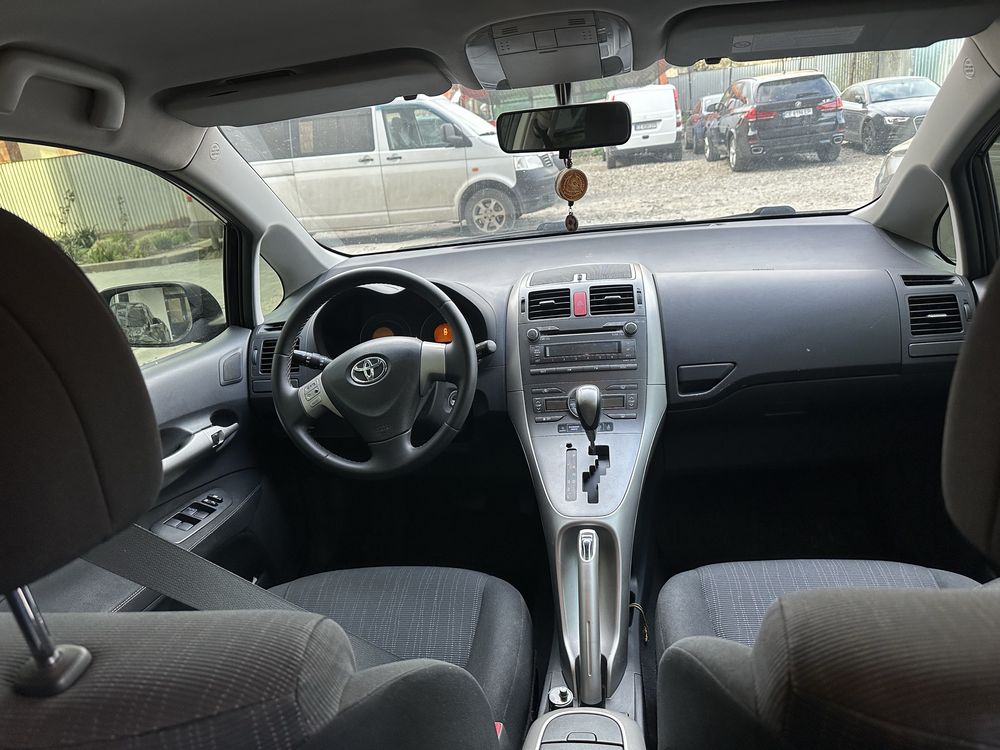 Toyota Auris 2009