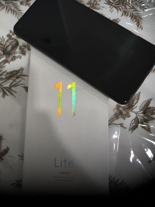 Xiaomi 11 Lite (128ГБ)
