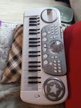 Keyboard stan idealny gra świeci dla dzieci pianinko
