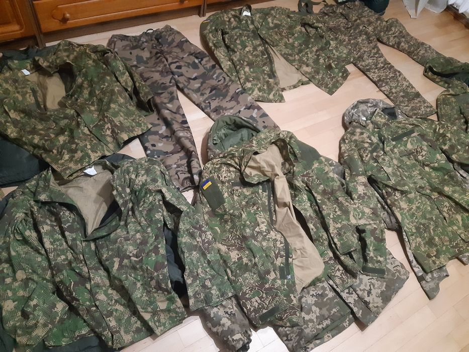 В продажі чоловічі кітеля