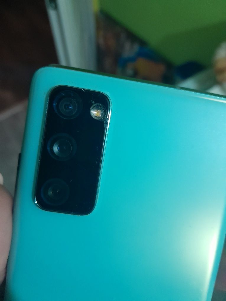 Samsung galaxy s20fe 5g uszkodzony