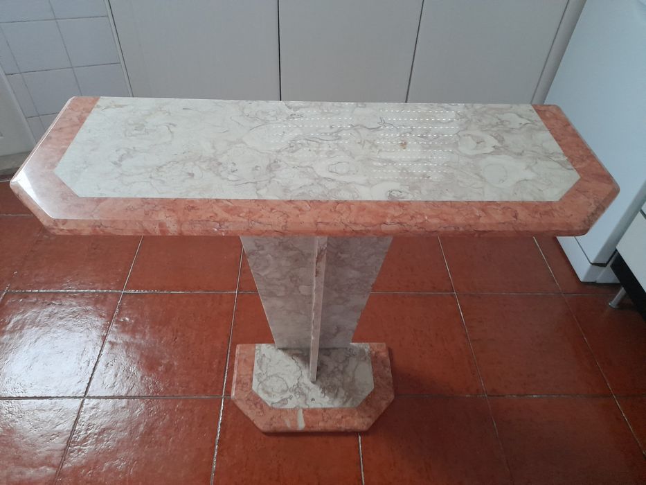 Mesa de encostar de pedra verdadeira
