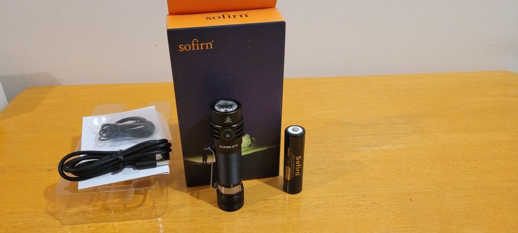 Latarka Sofirn SC18 SST40 6500K - ładowanie przez port USB C

+

akumu