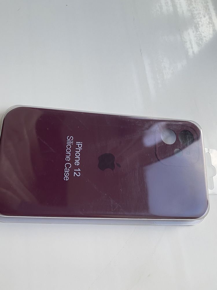 Продам чехол apple silicone case до Iphone 12