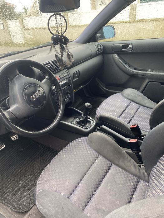 Audi A3 1.6 Gasolina - Sportback - 1999 - Particular