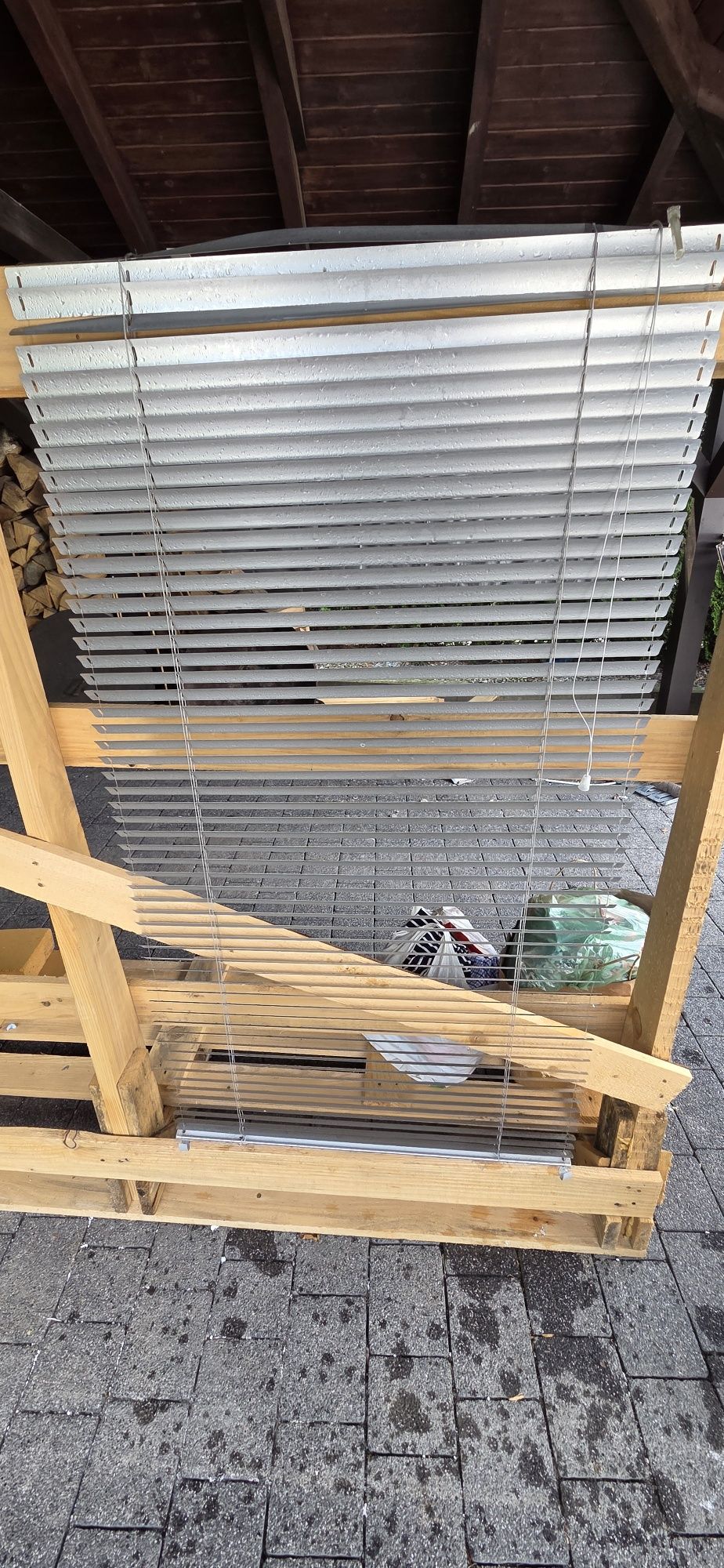 Żaluzją aluminiowa srebrna wewnętrzna