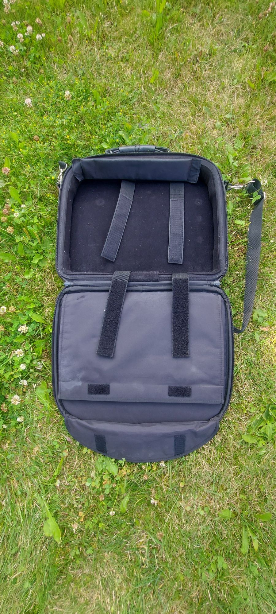 15.6 cali Dell torba na laptopa.