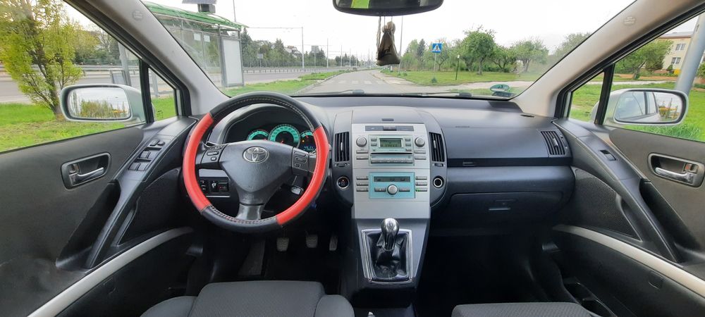 Toyota Corolla Verso. 1.8 Benzyna+LPG 129KM. 7 osobowa.