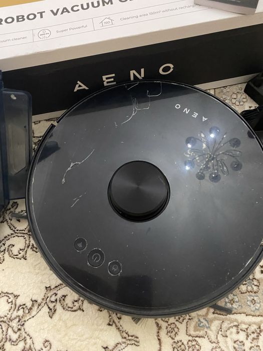 Робот пилісос б/у чорний