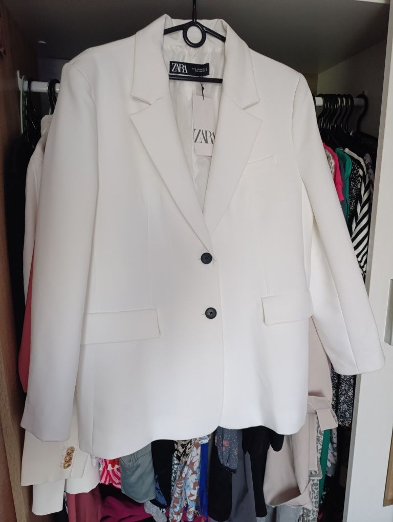 Zara rozmiar XL biała marynarka