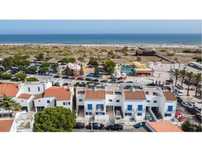 Exclusivo! Moradia T3+1 - 2ª linha da Praia da Manta Rota, Algarve