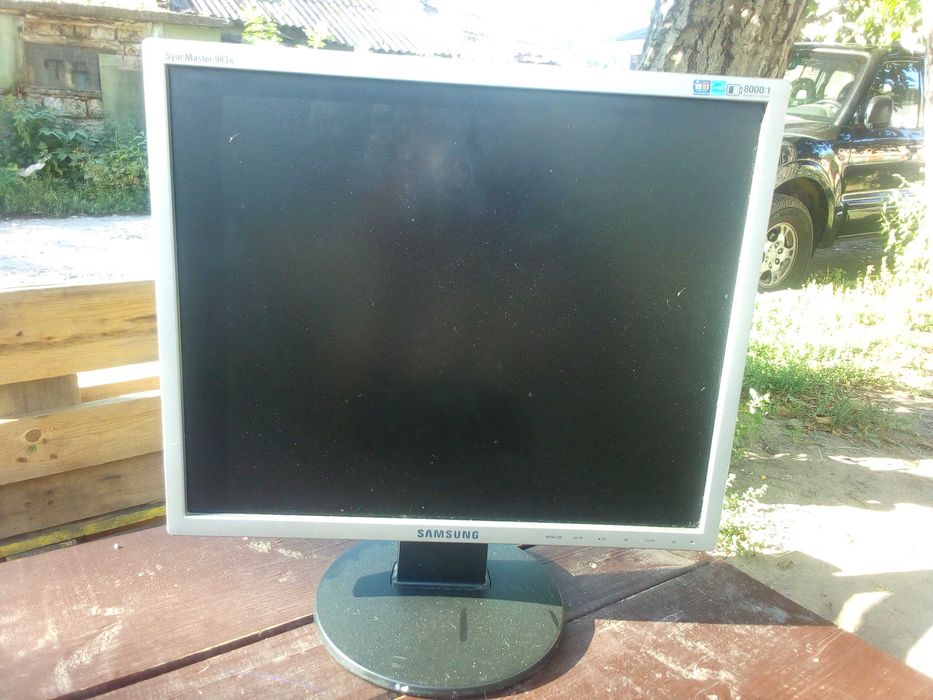 Продам монітор Samsung 943n 19"