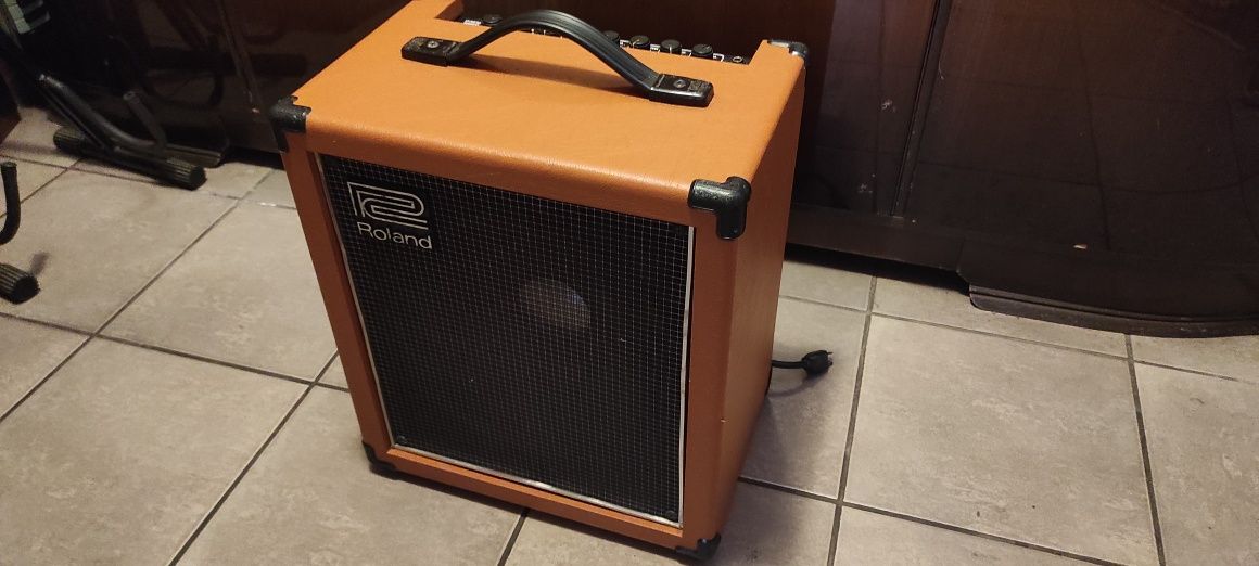 Wzmacniacz gitarowy Roland Cube-100