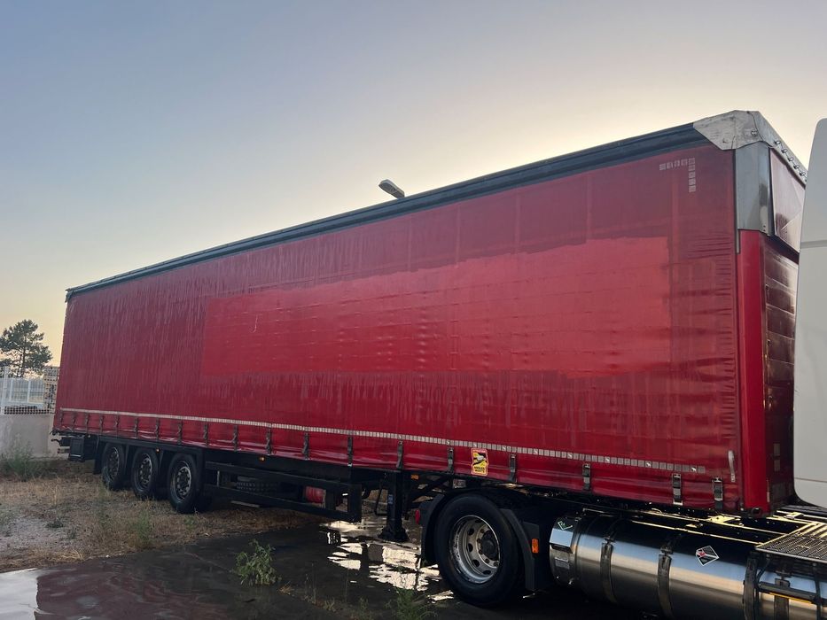 Schmitz Cargobull SEMI / MEGA VARIOS 3M