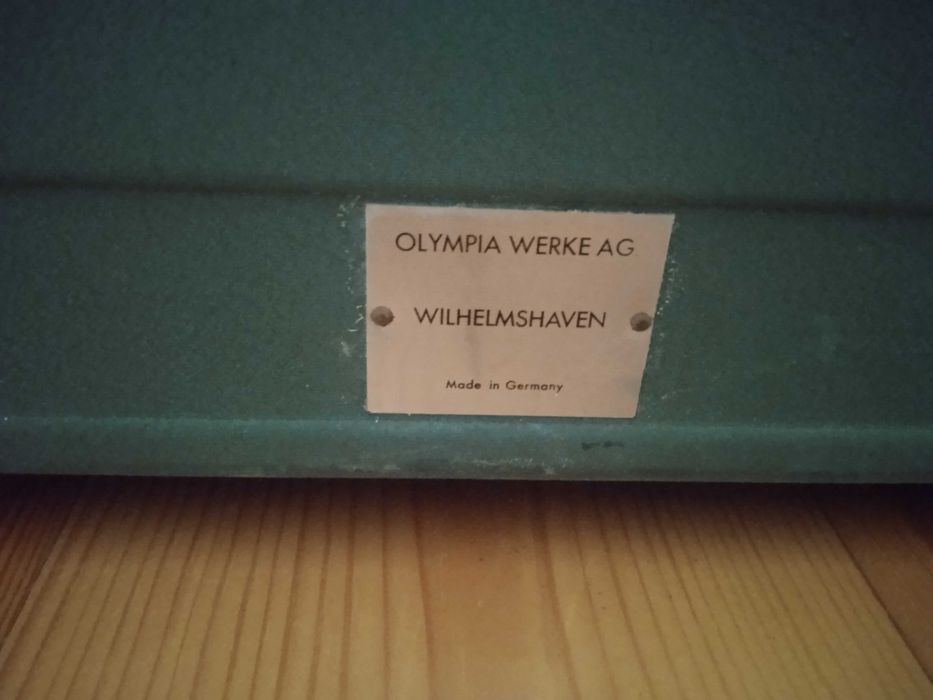 Maszyna do pisania Olympia Werke Wilhelmshaven AG dla kolekcjonera