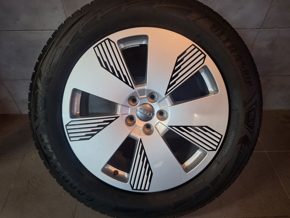 Felgi koła 19" 5x112  Q7 Q8 Audi E-tron opony zimowe  255/55/19
