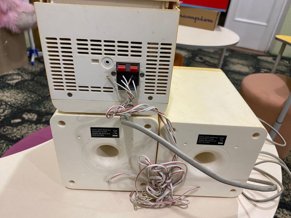 Музыкальная колонка рабочая