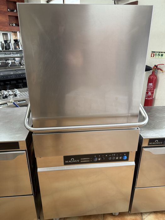 Maquina de lavar loiça industrial magnus