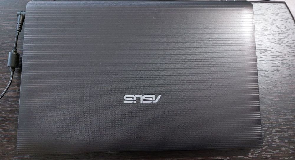 Продам ноутбук в робочому стані!