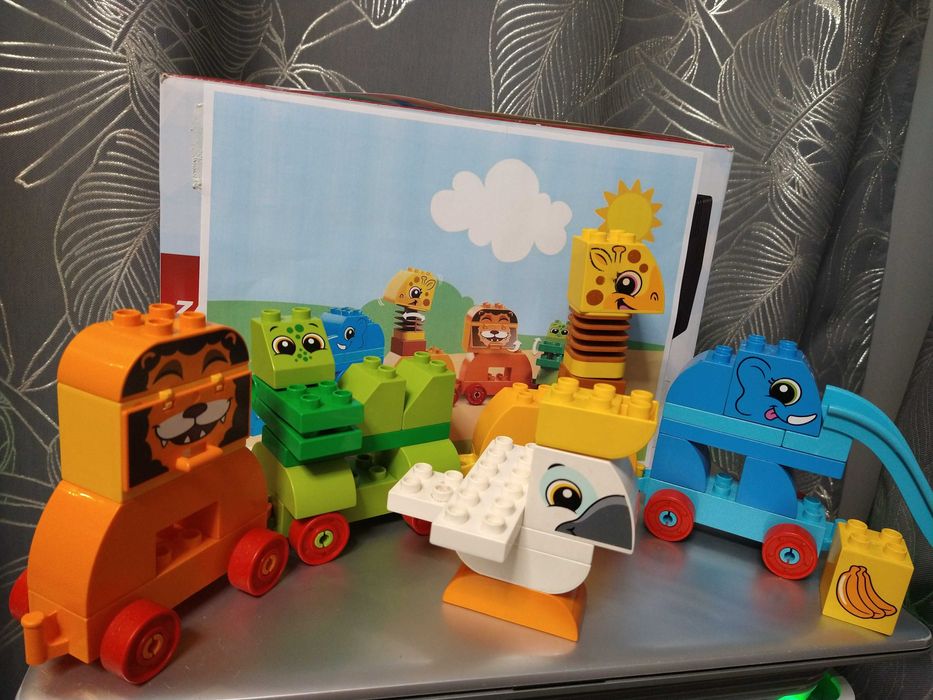 LEGO DUPLO Pociąg ze zwierzątkami 10863
