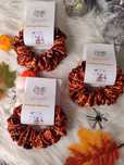 Scrunchie do włosów rozm S Satyna Halloween