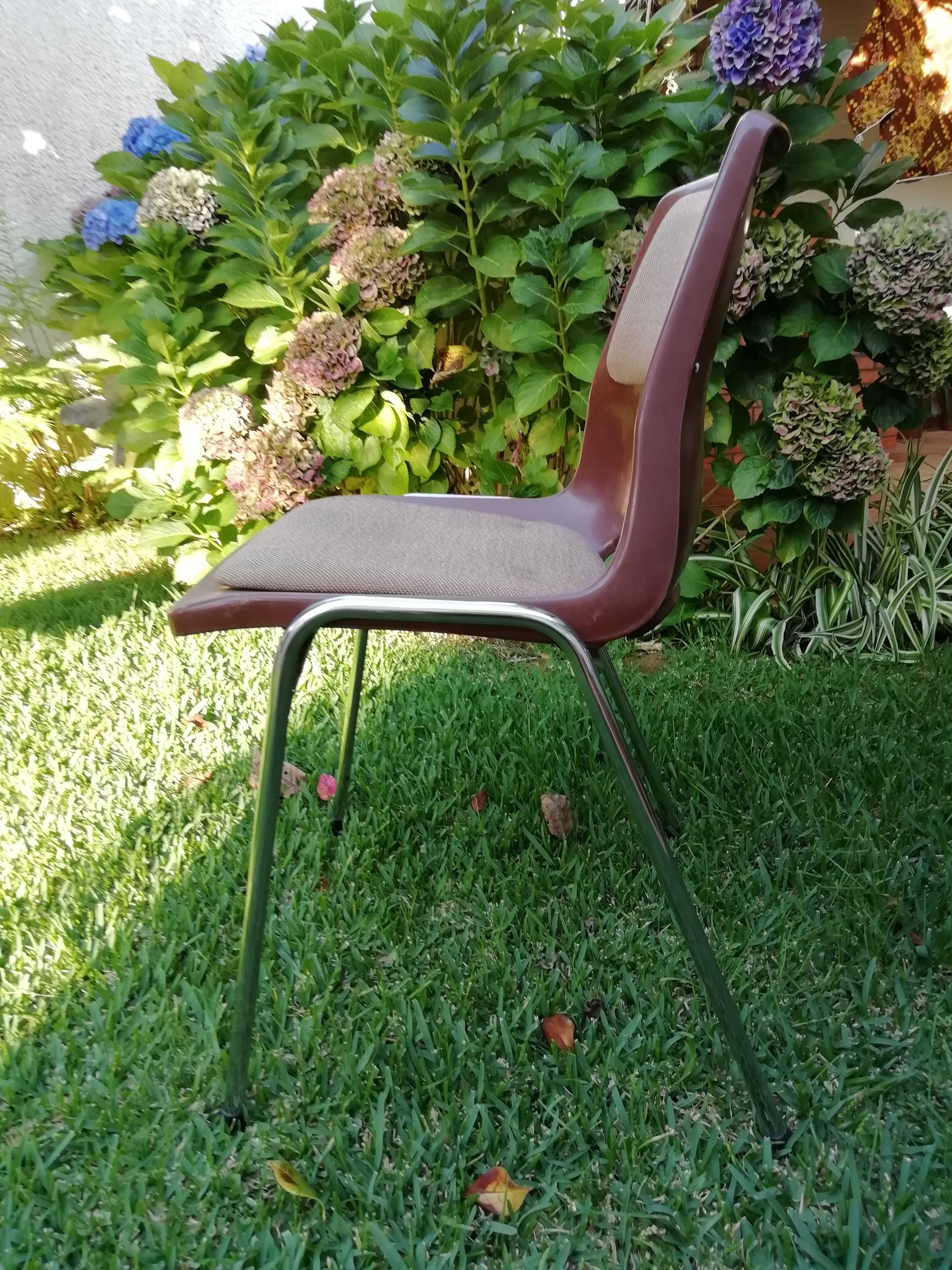 Cadeira industrial vintage