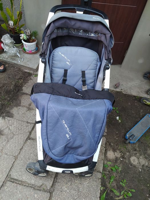 Dziecięcy wózek spacerowy