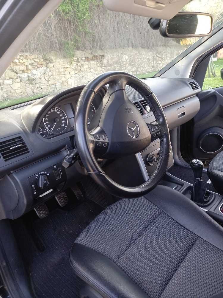 Mercedes-Benz A160 – Modelo Blue Efficiency Avantgarde