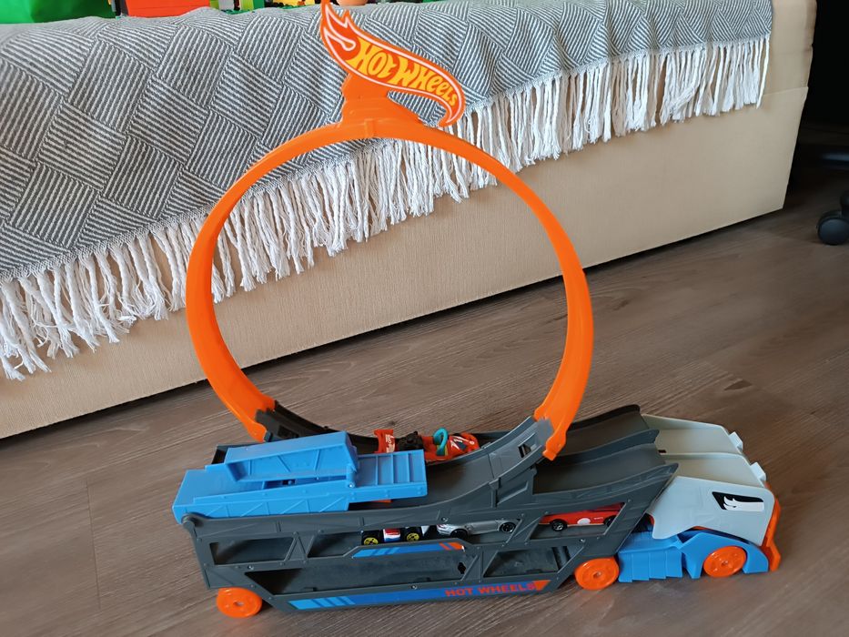 Автовоз Хот Вілс