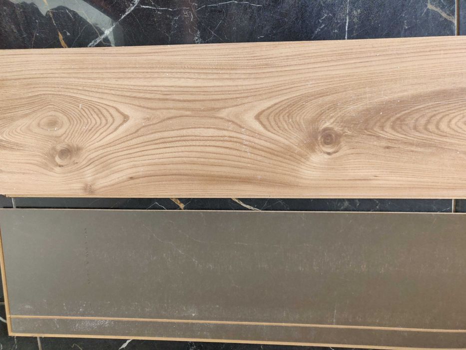 Panele podłogowe dąb jasny 30 zł/m2 + GRATISy