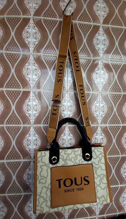 Mala Tous  impecável