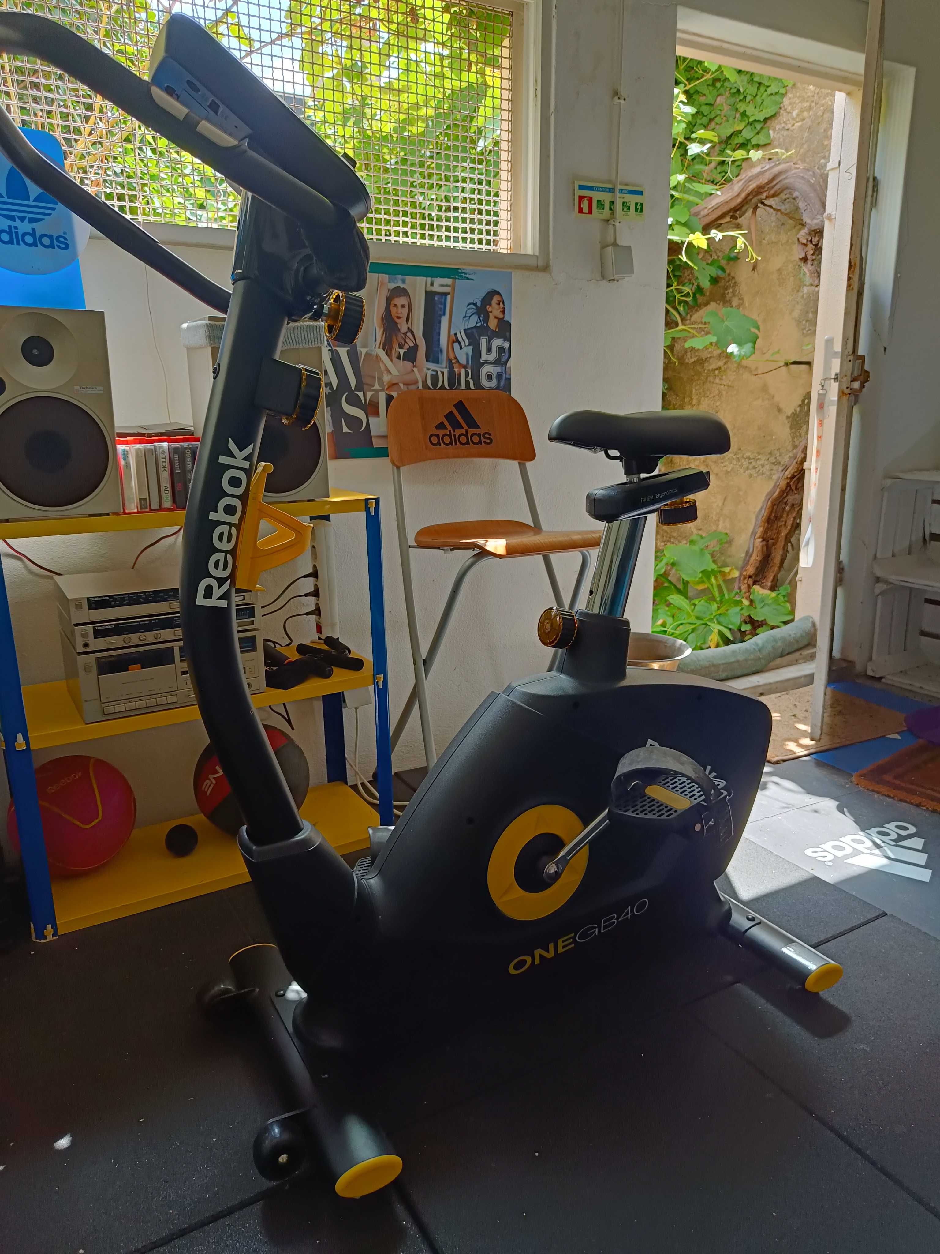Bicicleta Estática Reebok One GB40