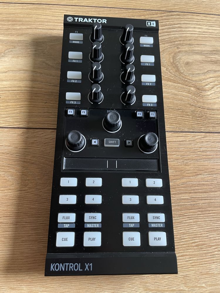 Traktor Kontrol X1 MK2