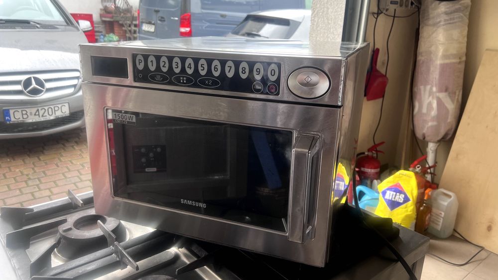 Samsung KUCHENKA MIKROFALOWA, sterowanie elektroniczne, model CM1529A