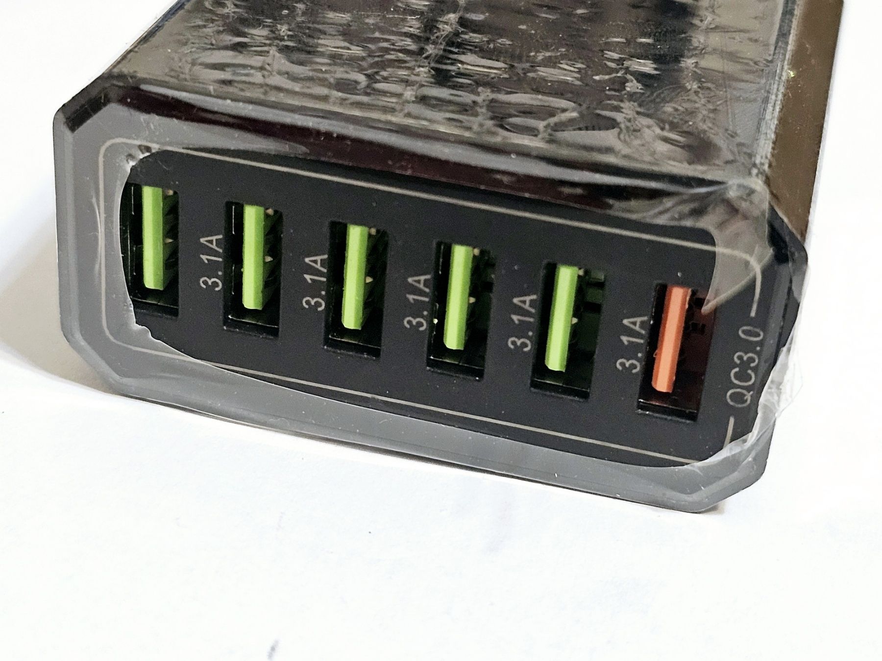 Блок зарядки 6 в 1 QC 3.0
